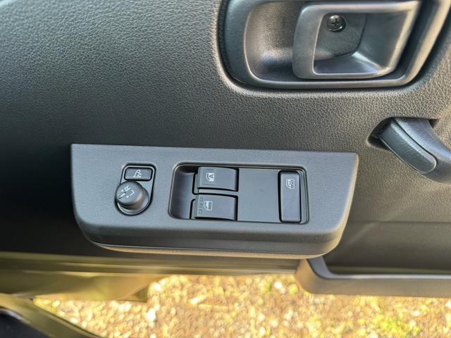 ハイゼットトラック ジャンボエクストラ　４ＷＤ　軽トラック　ＣＶＴ　衝突被害軽減システム　クリアランスソナー　スマートキー　アイドリングストップ　電動格納ミラー　オートライト　ＥＳＣ（10枚目）