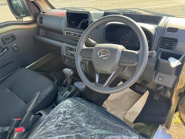 ハイゼットトラック ジャンボエクストラ　４ＷＤ　軽トラック　ＣＶＴ　衝突被害軽減システム　クリアランスソナー　スマートキー　アイドリングストップ　電動格納ミラー　オートライト　ＥＳＣ（12枚目）