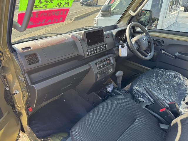 ハイゼットトラック ジャンボエクストラ　４ＷＤ　軽トラック　ＣＶＴ　衝突被害軽減システム　クリアランスソナー　スマートキー　アイドリングストップ　電動格納ミラー　オートライト　ＥＳＣ（13枚目）