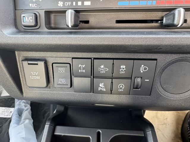 ハイゼットトラック 多目的ダンプ 4WD CVT 衝突被害軽減システム クリアランスソナー アイドリングストップ オートライト ESC エアコン(9枚目)