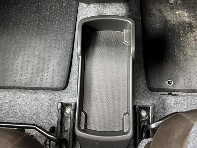 アルト L 4WD クリアランスソナー レーンアシスト 衝突被害軽減システム キーレスエントリー アイドリングストップ 電動格納ミラー シートヒーター CVT 盗難防止システム ABS ESC 衝突安全ボディ(12枚目)