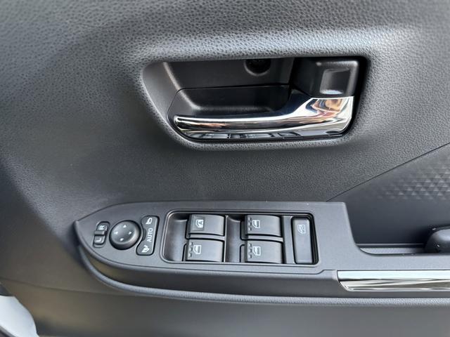 タント カスタムRSリミテッド ディスプレイオーディオ 4WD ETC 両側電動スライドドア クリアランスソナー オートクルーズコントロール 衝突被害軽減システム オートライト LEDヘッドランプ シートヒーター ベンチシート(10枚目)