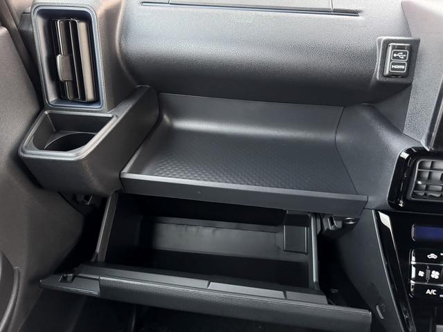 タント カスタムRSリミテッド ディスプレイオーディオ 4WD ETC 両側電動スライドドア クリアランスソナー オートクルーズコントロール 衝突被害軽減システム オートライト LEDヘッドランプ シートヒーター ベンチシート(11枚目)