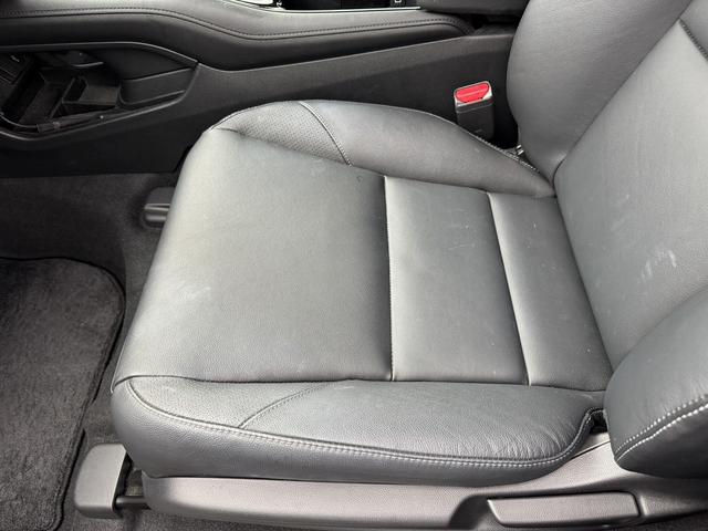 ヴェゼル ハイブリッドＸ　社外ナビ　シートヒーター　１６インチアルミホイール　エンジンプッシュスタート４ＷＤ　オートクルーズコントロール　衝突被害軽減システム　オートライト　ＬＥＤヘッドランプ　ＡＴ　盗難防止システム（22枚目）