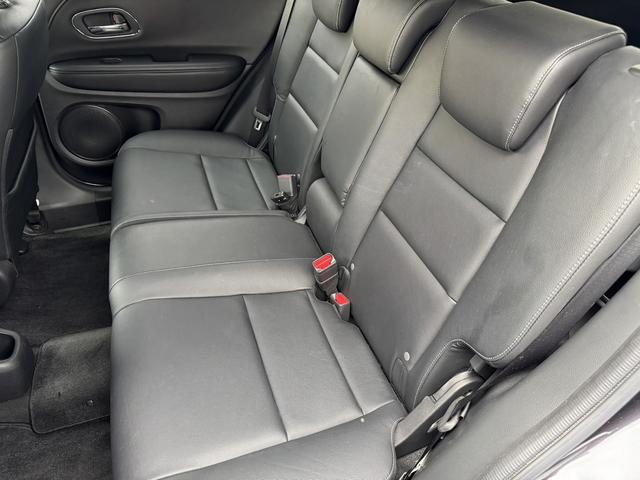 ヴェゼル ハイブリッドＸ　社外ナビ　シートヒーター　１６インチアルミホイール　エンジンプッシュスタート４ＷＤ　オートクルーズコントロール　衝突被害軽減システム　オートライト　ＬＥＤヘッドランプ　ＡＴ　盗難防止システム（23枚目）