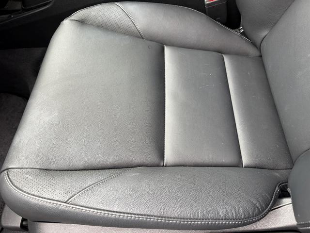 ヴェゼル ハイブリッドＸ　社外ナビ　シートヒーター　１６インチアルミホイール　エンジンプッシュスタート４ＷＤ　オートクルーズコントロール　衝突被害軽減システム　オートライト　ＬＥＤヘッドランプ　ＡＴ　盗難防止システム（24枚目）