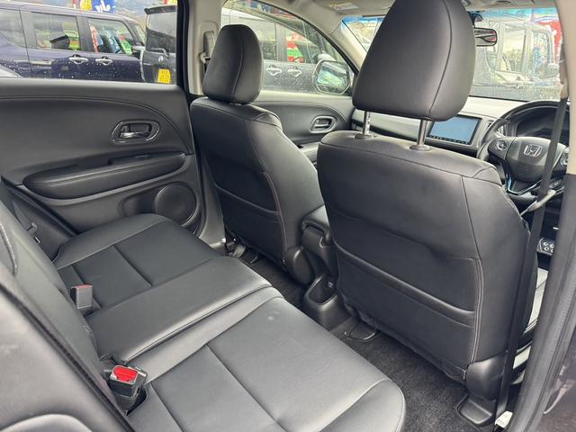 ヴェゼル ハイブリッドＸ　社外ナビ　シートヒーター　１６インチアルミホイール　エンジンプッシュスタート４ＷＤ　オートクルーズコントロール　衝突被害軽減システム　オートライト　ＬＥＤヘッドランプ　ＡＴ　盗難防止システム（25枚目）