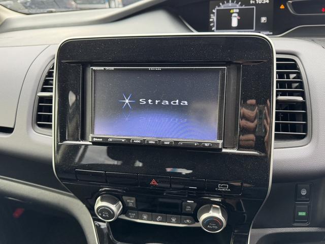 セレナ Ｂ　４ＷＤ　ドライブレコーダー　クリアランスソナー　オートクルーズコントロール　オートライト　スマートキー　アイドリングストップ　電動格納ミラー　３列シート　ＣＶＴ　盗難防止システム　衝突安全ボディ（8枚目）