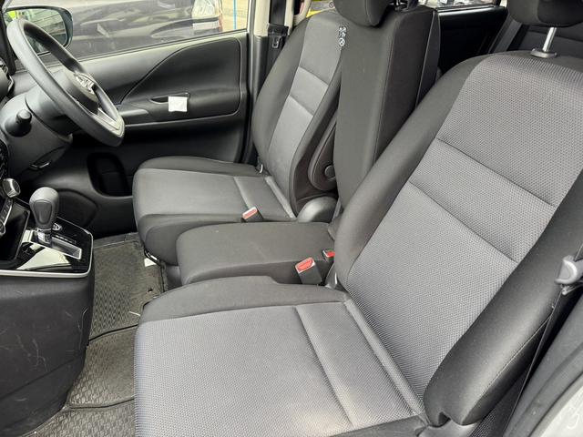 セレナ Ｂ　４ＷＤ　ドライブレコーダー　クリアランスソナー　オートクルーズコントロール　オートライト　スマートキー　アイドリングストップ　電動格納ミラー　３列シート　ＣＶＴ　盗難防止システム　衝突安全ボディ（26枚目）