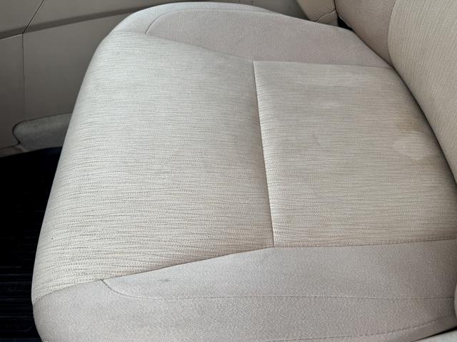 ヴェルファイアハイブリッド Ｘ　４ＷＤ　ドライブレコーダー　ＥＴＣ　ＴＶ　クリアランスソナー　オートクルーズコントロール　両側電動スライドドア　ＨＩＤ　スマートキー　電動格納ミラー　後席モニター　３列シート　ＣＶＴ　アルミホイール（25枚目）