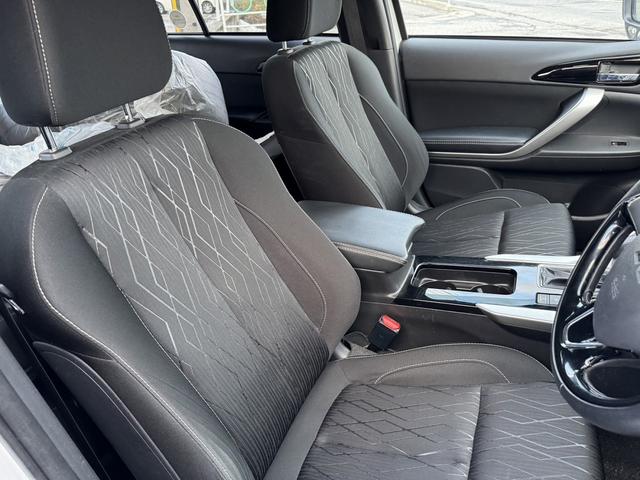 エクリプスクロス Ｇ　４ＷＤ　ＥＴＣ　バックカメラ　クリアランスソナー　オートクルーズコントロール　レーンアシスト　衝突被害軽減システム　ナビ　オートライト　ＬＥＤヘッドランプ　ヘッドライトウォッシャー　アルミホイール（21枚目）