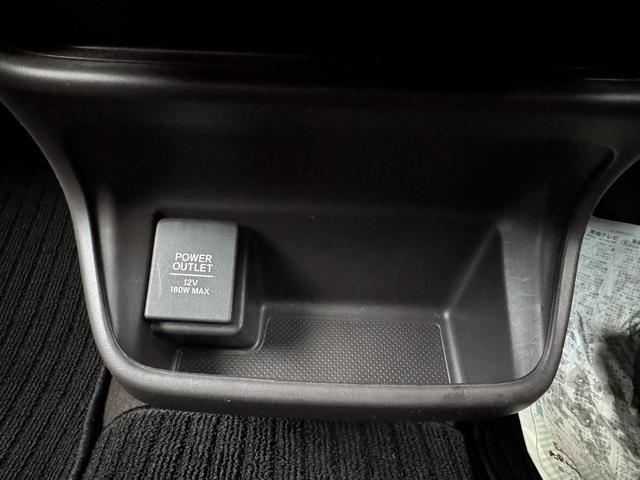 フリードハイブリッド ハイブリッド・Ｇホンダセンシング　４ＷＤ　ＥＴＣ　バックカメラ　オートクルーズコントロール　レーンアシスト　衝突被害軽減システム　両側電動スライドドア　オートライト　ＬＥＤヘッドランプ　スマートキー　電動格納ミラー　シートヒーター（8枚目）