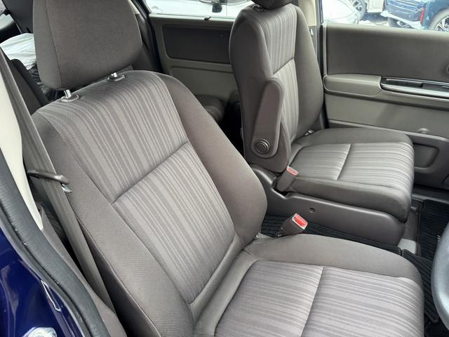 フリードハイブリッド ハイブリッド・Ｇホンダセンシング　４ＷＤ　ＥＴＣ　バックカメラ　オートクルーズコントロール　レーンアシスト　衝突被害軽減システム　両側電動スライドドア　オートライト　ＬＥＤヘッドランプ　スマートキー　電動格納ミラー　シートヒーター（27枚目）