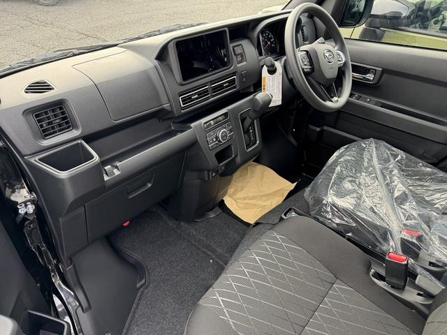 アトレー ＲＳ　４ＷＤ　両側電動スライドドア　クリアランスソナー　オートクルーズコントロール　衝突被害軽減システム　オートライト　ＬＥＤヘッドランプ　スマートキー　アイドリングストップ　電動格納ミラー　ＣＶＴ（14枚目）