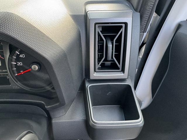 タフト Ｇ　ダーククロムベンチャー　４ＷＤ　クリアランスソナー　オートクルーズコントロール　衝突被害軽減システム　オートライト　ＬＥＤヘッドランプ　ヘッドライトウォッシャー　スマートキー　電動格納ミラー　ＣＶＴ　盗難防止システム　ＡＢＳ（10枚目）