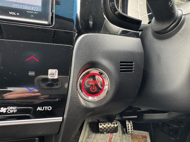 �L�[���g�т��Ă��邾���ŁA�G���W���̎n�����\�ȑ����ł��B�v�b�V���X�^�[�g�ł��̂ŃG���W���̎n�����{�^�������������ł�