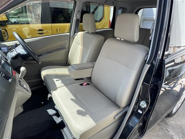 ムーヴ Ｌ　４ＷＤ／純正メモリナビ／純正フルセグＴＶ／ＡＭ／ＦＭ／ＣＤ／ＤＶＤ／ＢＴ／車外バックカメラ／社外ドラレコ／ベンチシート／アイドリングストップ／盗難防止機能／ドアバイザー／電格ミラー／バニティミラー（25枚目）