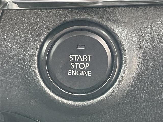 ＭＡＺＤＡ３ファストバック １５Ｓ　ブラックトーンエディション　ワンオーナー／４ＷＤ／フルセグ／全周囲カメラ／パーキングセンサー／車線逸脱警報／ブラインドスポットモニター／レーンキープアシスト／プリクラッシュブレーキ／クルーズコントロール／冬タイヤ積込（ＶＲＸ３）（13枚目）
