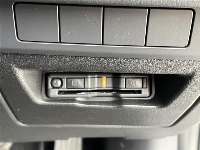 ＭＡＺＤＡ３ファストバック １５Ｓ　ブラックトーンエディション　ワンオーナー／４ＷＤ／フルセグ／全周囲カメラ／パーキングセンサー／車線逸脱警報／ブラインドスポットモニター／レーンキープアシスト／プリクラッシュブレーキ／クルーズコントロール／冬タイヤ積込（ＶＲＸ３）（15枚目）