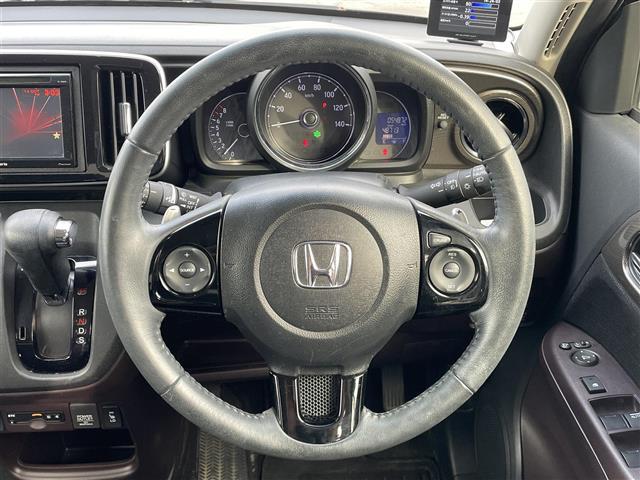 Ｎ－ＯＮＥ プレミアム　ツアラー　４ＷＤ／ワンオーナー／社外ディスプレイオーディオ／ＣＤ／ＤＶＤ／ＵＳＢ／ＡＵＸ／純正１５ＡＷ／純正フロアマット／シートヒーター／エアーシート／ベンチシート／オートライト／フォグランプ／クルコン／ＥＴＣ（9枚目）