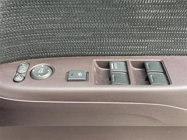 Ｎ－ＯＮＥ プレミアム　ツアラー　４ＷＤ／ワンオーナー／社外ディスプレイオーディオ／ＣＤ／ＤＶＤ／ＵＳＢ／ＡＵＸ／純正１５ＡＷ／純正フロアマット／シートヒーター／エアーシート／ベンチシート／オートライト／フォグランプ／クルコン／ＥＴＣ（16枚目）