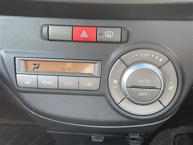 ルクラカスタム Ｒ　４ＷＤ／社外メモリナビ／フルセグＴＶ／ＡＭ／ＦＭ／ＣＤ／ＤＶＤ／ＢＴ／フォグランプ／純正１４ＡＷ／純正フロアマット／ＥＴＣ／室内イルミネーション仕様／冬タイヤ積み込み有／保証書（18枚目）