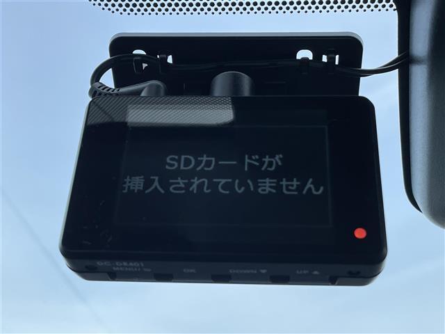 プリウス S 4WD/純正メモリナビ/フルセグTV/AM/FM/CD/BT/フォグランプ/バックカメラ/純正フロアマット/ETC/ドラレコ/横滑り防止機能/トヨタセーフティセンス/エアバッグダブルサイド/冬タイヤ(30枚目)