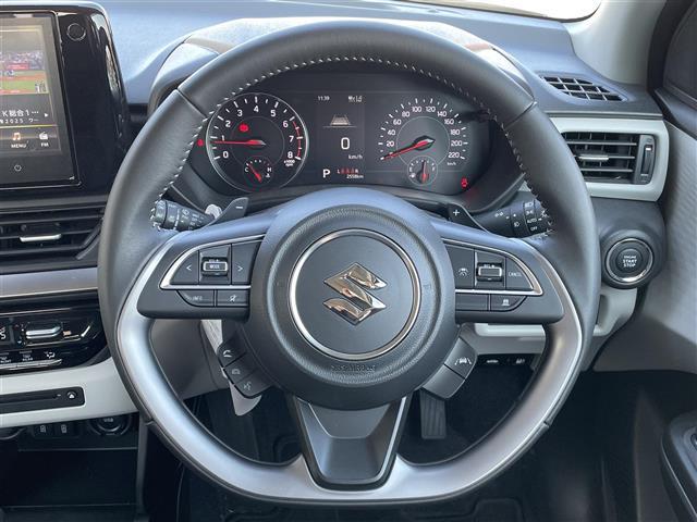 スイフト ハイブリッドＭＺ　４ＷＤ／ワンオーナー／純正メモリナビ／フルセグＴＶ／ＡＭ／ＦＭ／ＣＤ／ＢＴ／ＵＳＢ／純正１６ＡＷ／純正フロアマット／シートヒーター／フォグランプ／オートライト／コーナーセンサー／アイドリングストップ（9枚目）