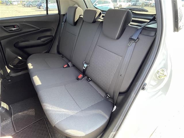 スイフト ハイブリッドＭＺ　４ＷＤ／ワンオーナー／純正メモリナビ／フルセグＴＶ／ＡＭ／ＦＭ／ＣＤ／ＢＴ／ＵＳＢ／純正１６ＡＷ／純正フロアマット／シートヒーター／フォグランプ／オートライト／コーナーセンサー／アイドリングストップ（27枚目）