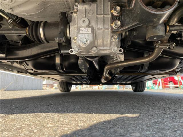 スイフト ハイブリッドＭＺ　４ＷＤ／ワンオーナー／純正メモリナビ／フルセグＴＶ／ＡＭ／ＦＭ／ＣＤ／ＢＴ／ＵＳＢ／純正１６ＡＷ／純正フロアマット／シートヒーター／フォグランプ／オートライト／コーナーセンサー／アイドリングストップ（32枚目）