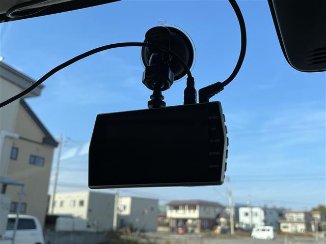 スペーシアギア ハイブリッドXZ ワンオーナー/4WD/社外オーディオ/両側パワースライドドア/パーキングセンサー/車線逸脱防止/衝突軽減ブレーキ/横滑り防止/純正LEDヘッドライト/フォグランプ/シートヒーター/ETC/取説/保証書(30枚目)