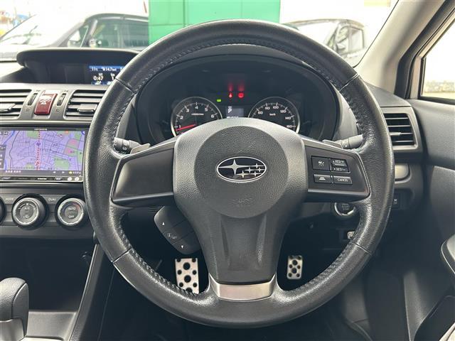 インプレッサスポーツ ２．０ｉ－Ｓアイサイト　４ＷＤ／社外ナビ／フルセグＴＶ／ＡＭ／ＦＭ／ＣＤ／ＤＶＤ／ＢＴ／純正１７ＡＷ／ＥＴＣ／Ｄ席パワーシート／純正フロアマット／コーナーセンサー／フォグランプ／オートライト／クルコン／パドルシフト（13枚目）