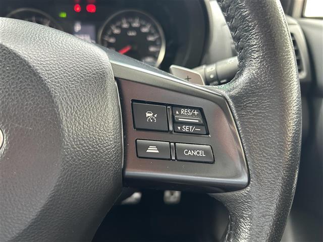 インプレッサスポーツ ２．０ｉ－Ｓアイサイト　４ＷＤ／社外ナビ／フルセグＴＶ／ＡＭ／ＦＭ／ＣＤ／ＤＶＤ／ＢＴ／純正１７ＡＷ／ＥＴＣ／Ｄ席パワーシート／純正フロアマット／コーナーセンサー／フォグランプ／オートライト／クルコン／パドルシフト（14枚目）