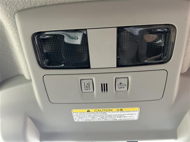 インプレッサスポーツ ２．０ｉ－Ｓアイサイト　４ＷＤ／社外ナビ／フルセグＴＶ／ＡＭ／ＦＭ／ＣＤ／ＤＶＤ／ＢＴ／純正１７ＡＷ／ＥＴＣ／Ｄ席パワーシート／純正フロアマット／コーナーセンサー／フォグランプ／オートライト／クルコン／パドルシフト（21枚目）