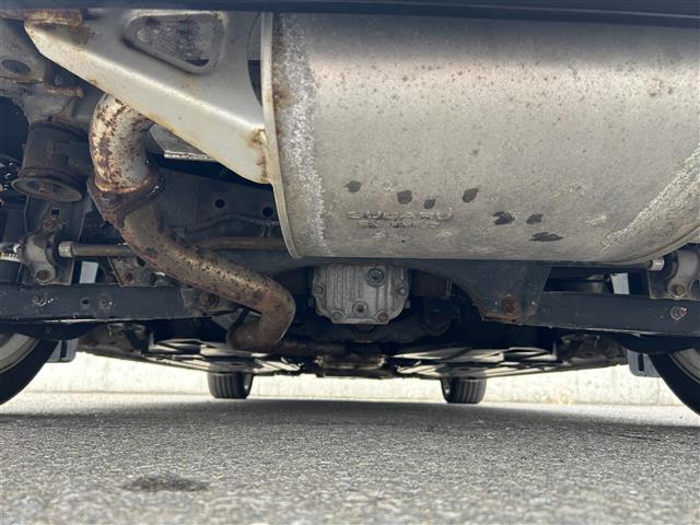 インプレッサスポーツ ２．０ｉ－Ｓアイサイト　４ＷＤ／社外ナビ／フルセグＴＶ／ＡＭ／ＦＭ／ＣＤ／ＤＶＤ／ＢＴ／純正１７ＡＷ／ＥＴＣ／Ｄ席パワーシート／純正フロアマット／コーナーセンサー／フォグランプ／オートライト／クルコン／パドルシフト（35枚目）