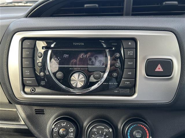 ヴィッツ F 4WD/寒冷地仕様/フォグランプ/純正ミュージックサーバ/AM/FM/CD/USB/AUX/純正フロアマット/プリクラッシュ/横滑り防止機能/車線逸脱警報/オートライト/電格ミラー/スペアキー/保、取(24枚目)
