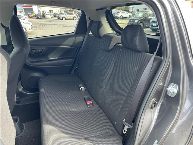 ヴィッツ F 4WD/寒冷地仕様/フォグランプ/純正ミュージックサーバ/AM/FM/CD/USB/AUX/純正フロアマット/プリクラッシュ/横滑り防止機能/車線逸脱警報/オートライト/電格ミラー/スペアキー/保、取(29枚目)