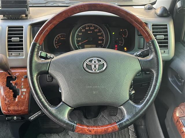 ハイエースバン ＳロングＤＸ　キャンピングカー／社外ナビ（ＢＴ／フルセグ／ＤＶＤ／ＣＤ／ラジオ）後席モニター／バックカメラ／ミラー型ドライブレコーダー／オートライト／ヒッチメンバー／スペアタイヤ（2枚目）