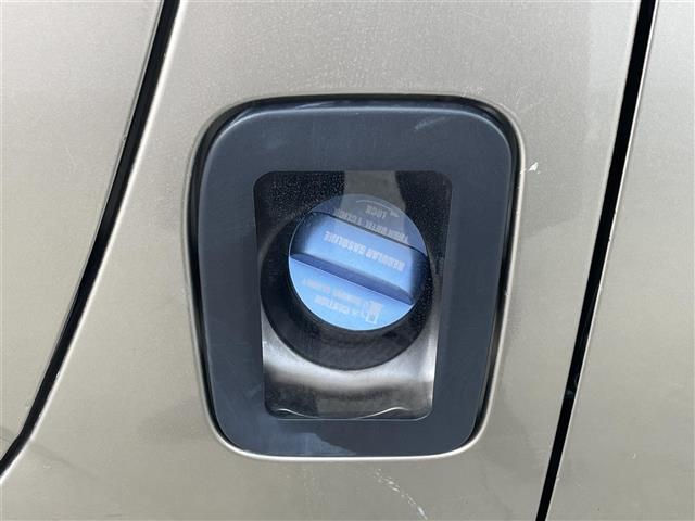 ハイエースバン ＳロングＤＸ　キャンピングカー／社外ナビ（ＢＴ／フルセグ／ＤＶＤ／ＣＤ／ラジオ）後席モニター／バックカメラ／ミラー型ドライブレコーダー／オートライト／ヒッチメンバー／スペアタイヤ（20枚目）