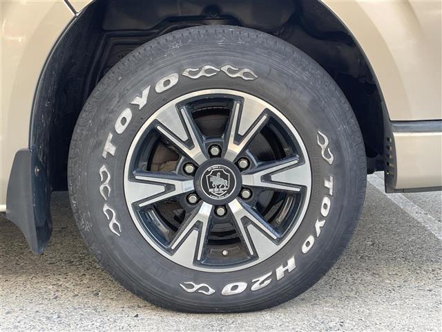 ハイエースバン ＳロングＤＸ　キャンピングカー／社外ナビ（ＢＴ／フルセグ／ＤＶＤ／ＣＤ／ラジオ）後席モニター／バックカメラ／ミラー型ドライブレコーダー／オートライト／ヒッチメンバー／スペアタイヤ（27枚目）