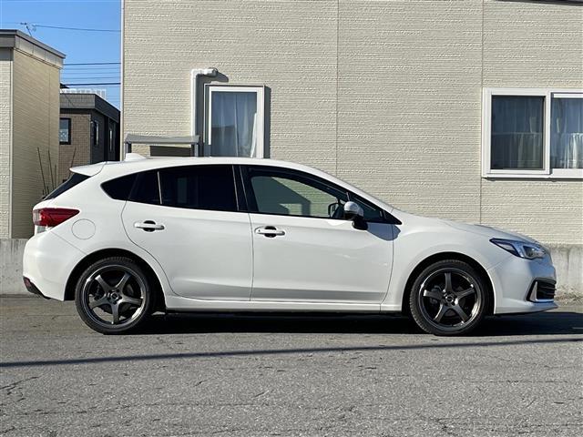 インプレッサスポーツ ２．０ｉ－Ｌアイサイト　☆ワンオーナー☆純正８インチメモリナビ【ＮＲ－ＭＺ３００－ＢＩＮ－４】（ＡＭ／ＦＭ／ＣＤ／ＤＶＤ／ＭｕｓｉｃＦｏｌｄｅｒ／ｉＰｏｄ／Ｂｌｕｅｔｏｏｔｈ／フルセグＴＶ）☆バック／サイド（7枚目）