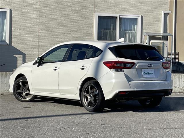 インプレッサスポーツ ２．０ｉ－Ｌアイサイト　☆ワンオーナー☆純正８インチメモリナビ【ＮＲ－ＭＺ３００－ＢＩＮ－４】（ＡＭ／ＦＭ／ＣＤ／ＤＶＤ／ＭｕｓｉｃＦｏｌｄｅｒ／ｉＰｏｄ／Ｂｌｕｅｔｏｏｔｈ／フルセグＴＶ）☆バック／サイド（40枚目）