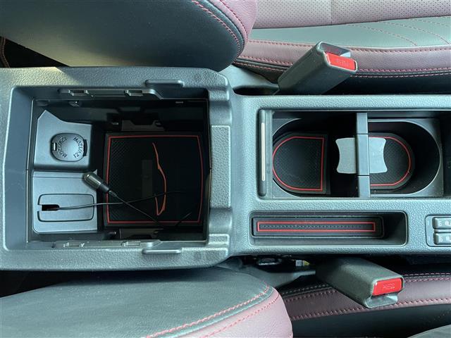 レヴォーグ １．６ＳＴＩスポーツアイサイト　寒冷地仕様／ワンオーナー／４ＷＤ／純正メモリナビ／フルセグＴＶ／ＡＭ／ＦＭ／ＣＤ／ＤＶＤ／ＢＴ／パワーシートＤ／Ｎ／シートヒーター／エアーシート／純正フロアマット／デジタルインナーミラー／クルコン（21枚目）