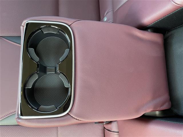 レヴォーグ １．６ＳＴＩスポーツアイサイト　寒冷地仕様／ワンオーナー／４ＷＤ／純正メモリナビ／フルセグＴＶ／ＡＭ／ＦＭ／ＣＤ／ＤＶＤ／ＢＴ／パワーシートＤ／Ｎ／シートヒーター／エアーシート／純正フロアマット／デジタルインナーミラー／クルコン（29枚目）