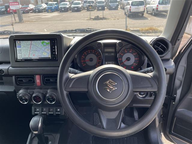 ジムニー XL 4WD/ワンオーナー/寒冷地仕様/純正16AW/社外メモリナビ/フルセグTV/AM/FM/CD/DVD/BT/背面タイヤ/前席シートヒーター/フォグランプ/オートライト/横滑り防止機能/ヒルスタート(3枚目)