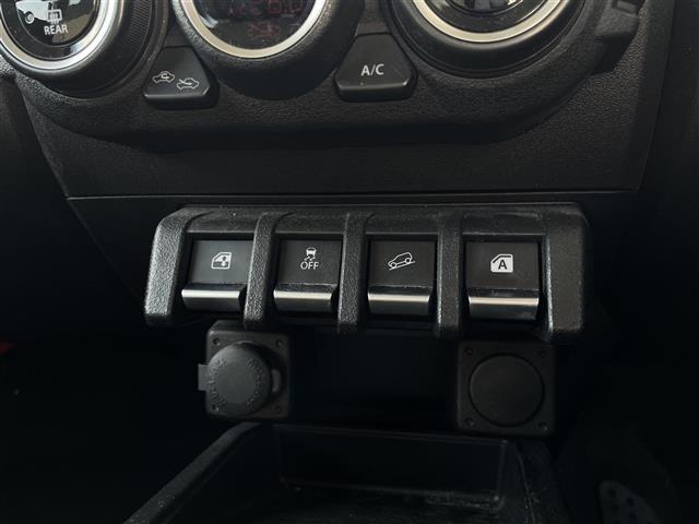 ジムニー XL 4WD/ワンオーナー/寒冷地仕様/純正16AW/社外メモリナビ/フルセグTV/AM/FM/CD/DVD/BT/背面タイヤ/前席シートヒーター/フォグランプ/オートライト/横滑り防止機能/ヒルスタート(12枚目)