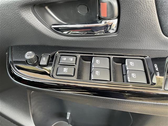 WRX STI STI タイプS 寒冷地仕様/4WD/STIエアロ/純正19AW/純正キャリパー/純正フロアマット/社外マフラー(FUJITSUBO)/レカロシート/パワーシートD/N/社外ナビ/フォグランプ/オートライト/横滑り防止(13枚目)