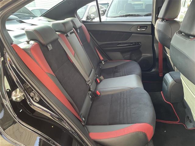 WRX STI STI タイプS 寒冷地仕様/4WD/STIエアロ/純正19AW/純正キャリパー/純正フロアマット/社外マフラー(FUJITSUBO)/レカロシート/パワーシートD/N/社外ナビ/フォグランプ/オートライト/横滑り防止(20枚目)