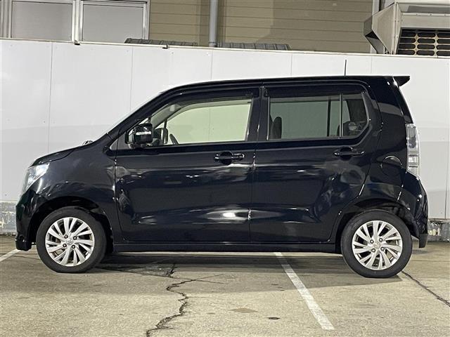 ワゴンＲ ＦＺ　４ＷＤ／寒冷地仕様／純正ミュージックサーバー／ＡＭ／ＦＭ／ＣＤ／ＡＵＸ／純正１４ＡＷ／純正フロアマット／ベンチシート／シートヒーター前席／アイドリングストップ／横滑り防止機能／衝突軽減システム（6枚目）