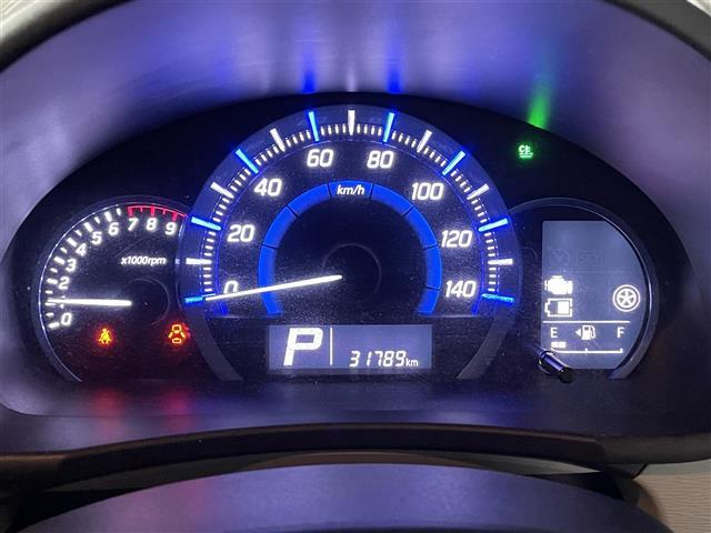 ワゴンＲ ＦＺ　４ＷＤ／寒冷地仕様／純正ミュージックサーバー／ＡＭ／ＦＭ／ＣＤ／ＡＵＸ／純正１４ＡＷ／純正フロアマット／ベンチシート／シートヒーター前席／アイドリングストップ／横滑り防止機能／衝突軽減システム（8枚目）